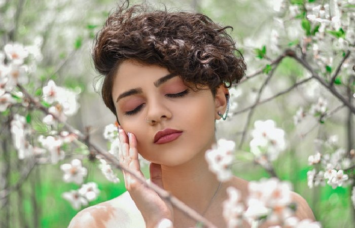 4 Facial Treatments To Improve Your Appearance Before Summer